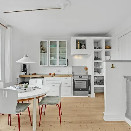 One-bedroom In דירה