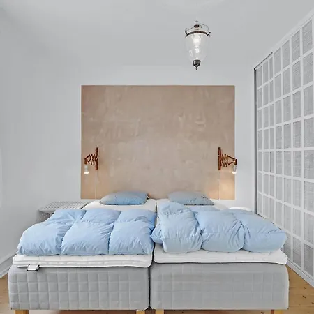 1 Bedroom Cozy In
